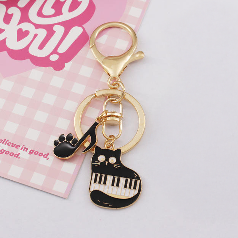 Cuddly Cat and Keys with Paw Note Keychain